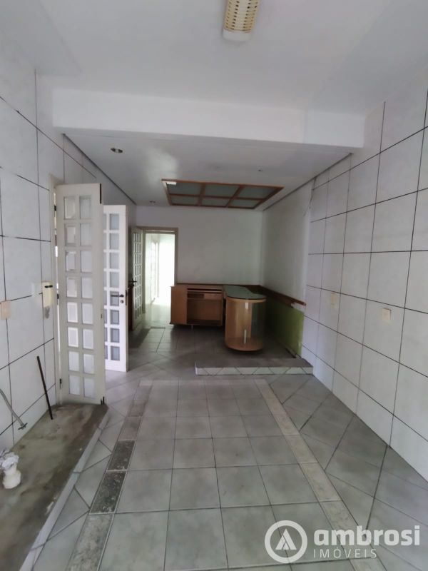 Casa comercial para locação no Centro de Brusque 