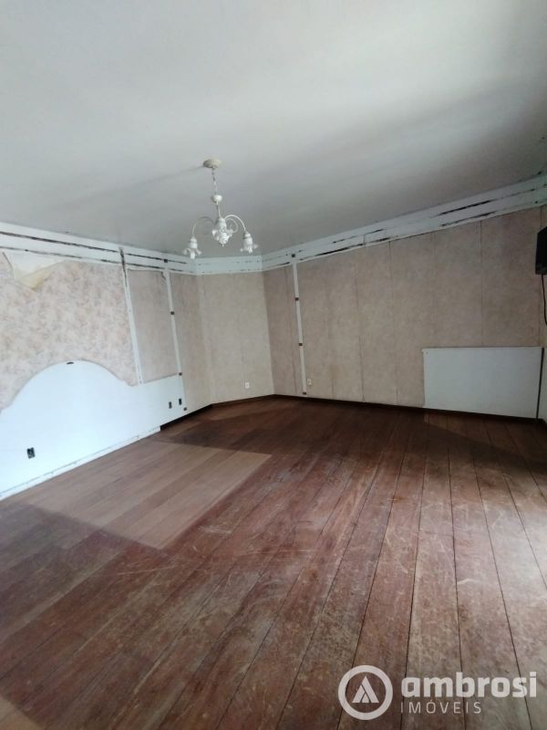 Casa comercial para locação no Centro de Brusque 
