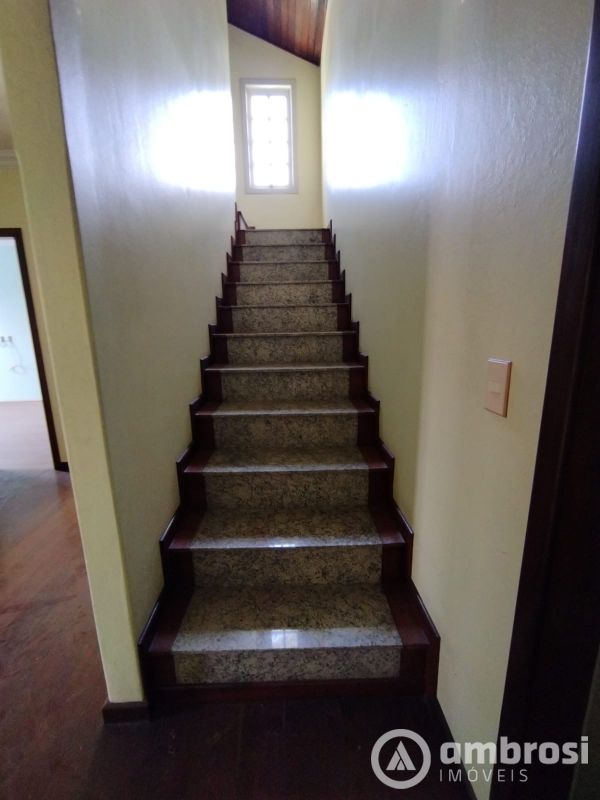 Casa comercial para locação no Centro de Brusque 