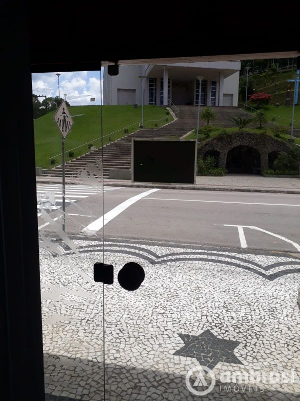 Sala para locação no Centro de Guabiruba 80m² 