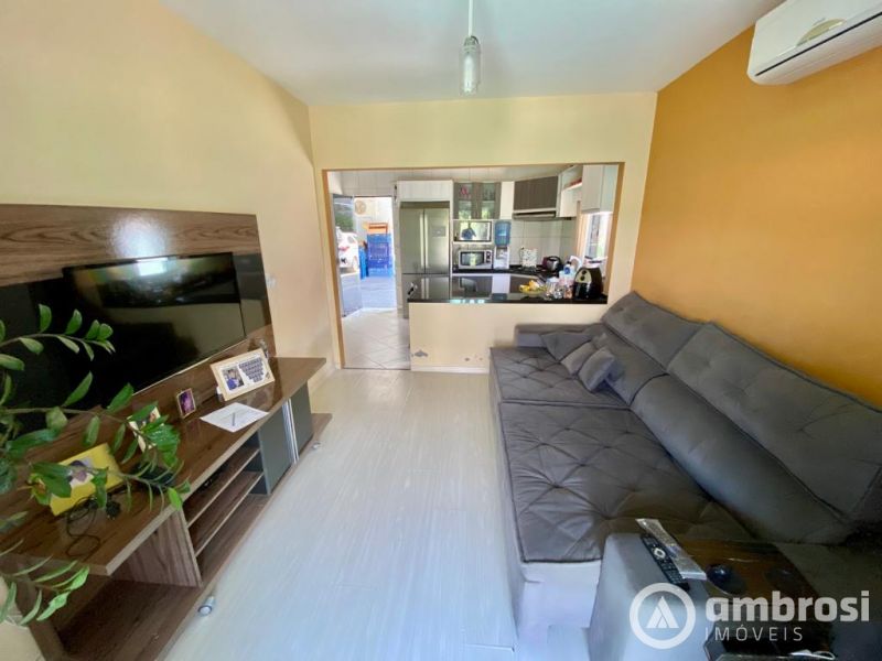 Casa com piscina no bairro Águas Claras