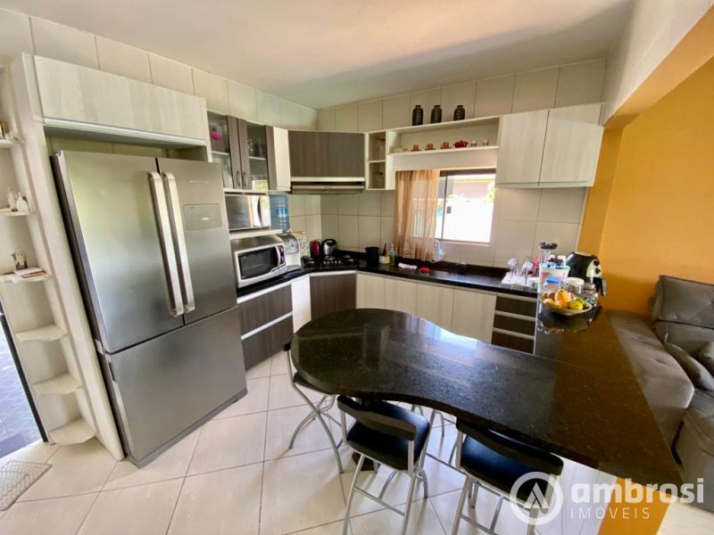 Casa com piscina no bairro Águas Claras