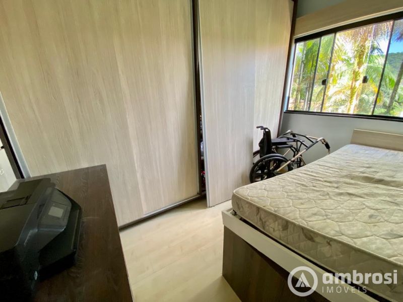 Casa com piscina no bairro Águas Claras