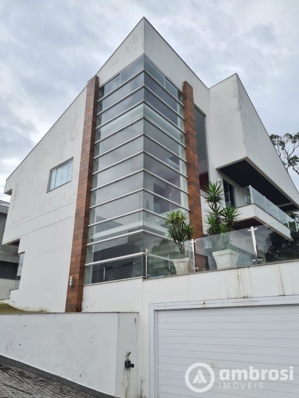 Casa de 3 quartos, no bairro Primeiro de Maio, em Brusque | Eu Corretor