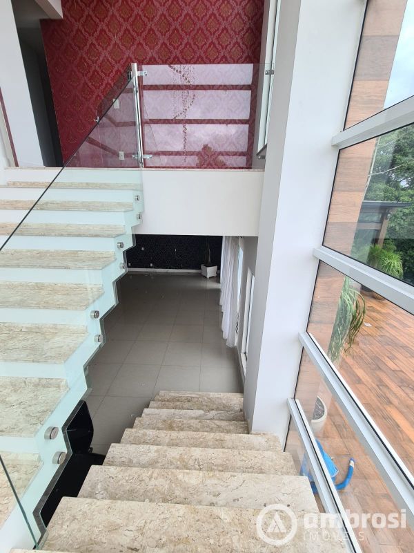CASAL ALTO PADRÃO - 3 SUITES /PISCINA 
