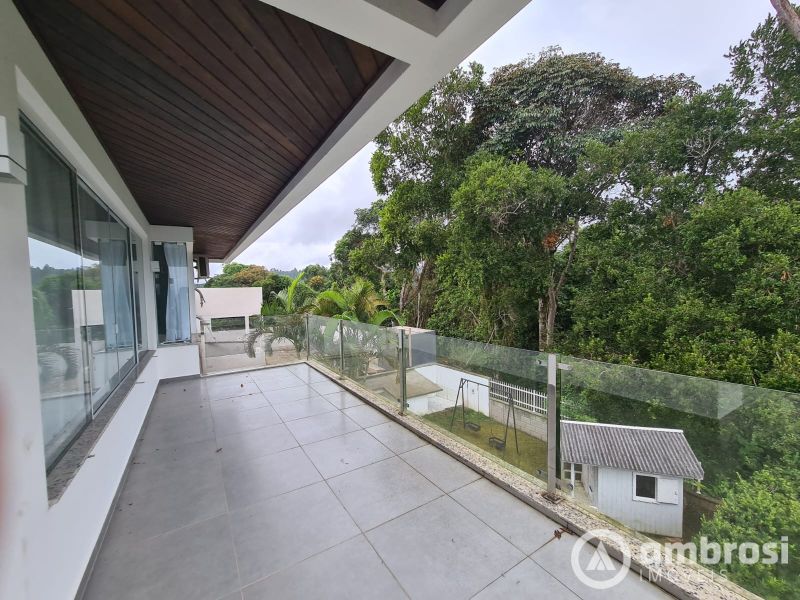 CASAL ALTO PADRÃO - 3 SUITES /PISCINA 