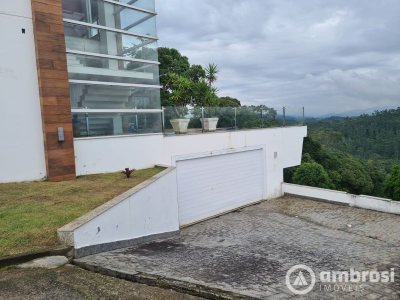 CASAL ALTO PADRÃO - 3 SUITES /PISCINA 