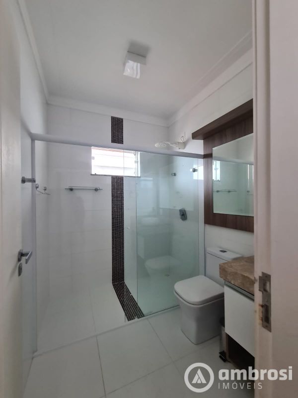 CASAL ALTO PADRÃO - 3 SUITES /PISCINA 