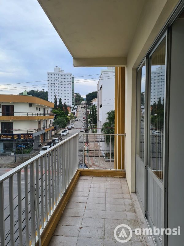 APTO 3 QTOS - BAIRRO SÃO LUIZ - SEMI MOBILIADO 