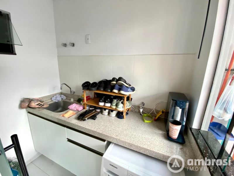 Casa diferenciada - Finamente mobiliada e com 02 suítes