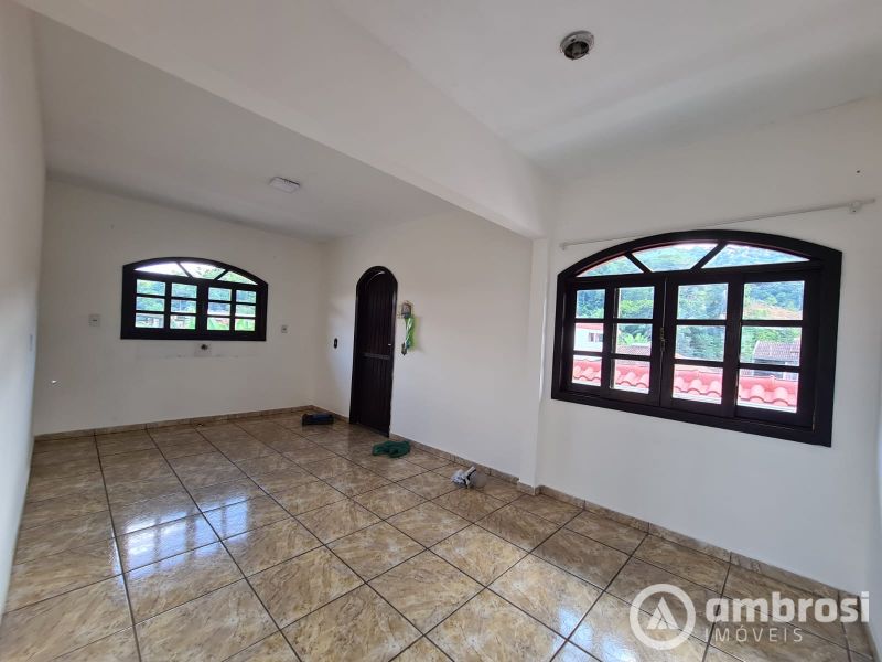 CASA 03 QTOS -  AGUAS CLARAS (CASA FUNDOS - PISO SUPERIOR)