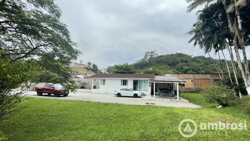 Casa de 3 quartos, | Eu Corretor