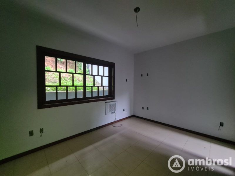 Apartamento de 2 quartos, | Eu Corretor