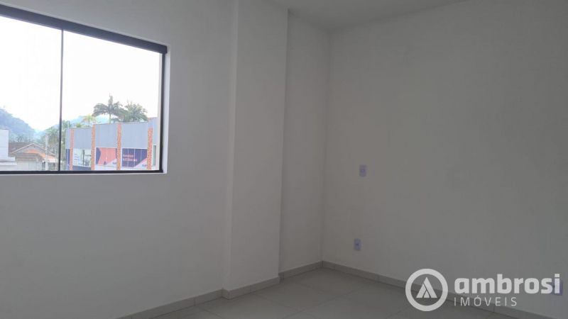 Apartamento de 2 quartos, | Eu Corretor