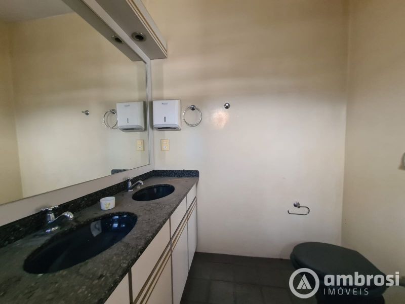 Casa de 400m² | Eu Corretor