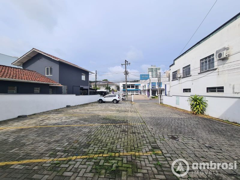 CASA  (COMERCIAL E RESIDENCIAL) - 400,00 m2 -  BAIRRO CENTRO II