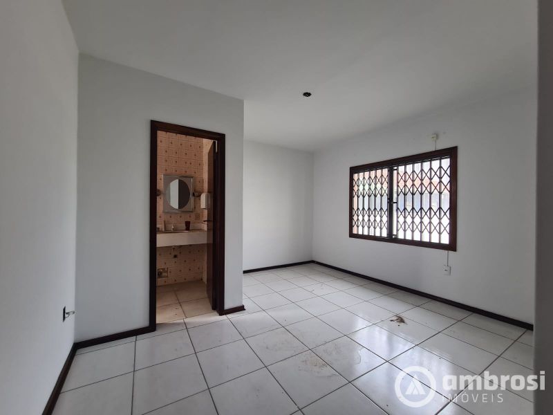 CASA  (COMERCIAL E RESIDENCIAL) - 400,00 m2 -  BAIRRO CENTRO II