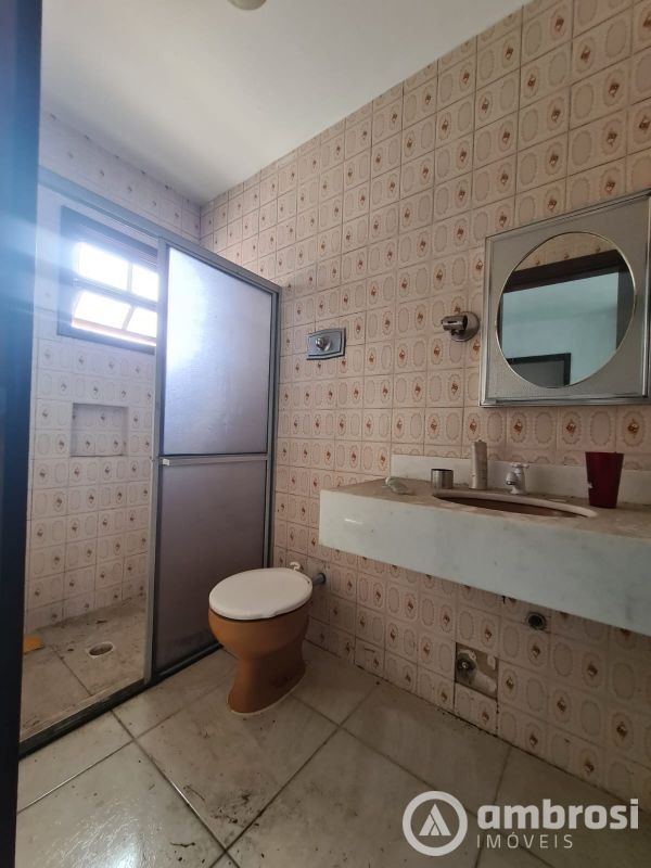 CASA  (COMERCIAL E RESIDENCIAL) - 400,00 m2 -  BAIRRO CENTRO II