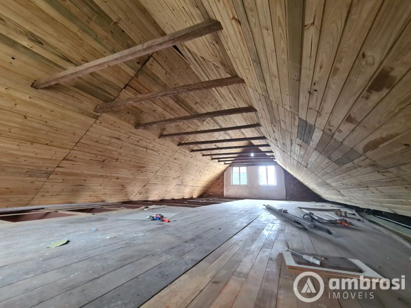 CASA COMERCIAL -250,00 m2 -  COM EXCELENTE LOCALIZAÇÃO - CENTRO II