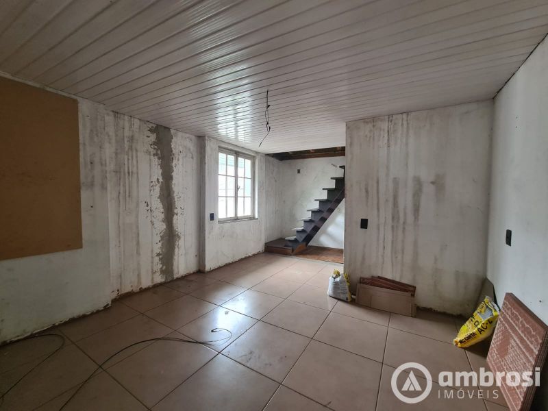 CASA COMERCIAL -250,00 m2 -  COM EXCELENTE LOCALIZAÇÃO - CENTRO II