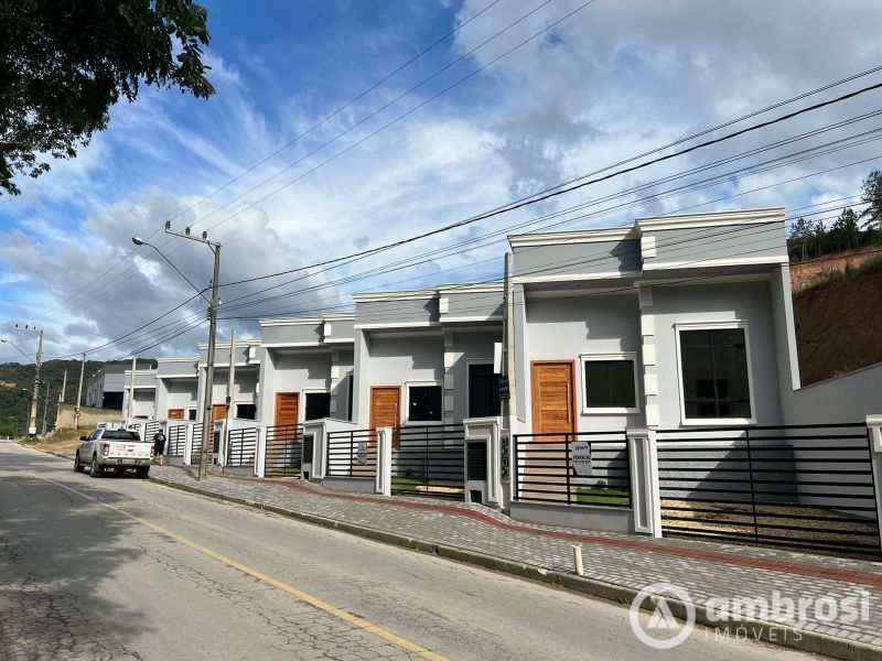 Casa de 3 quartos, | Eu Corretor
