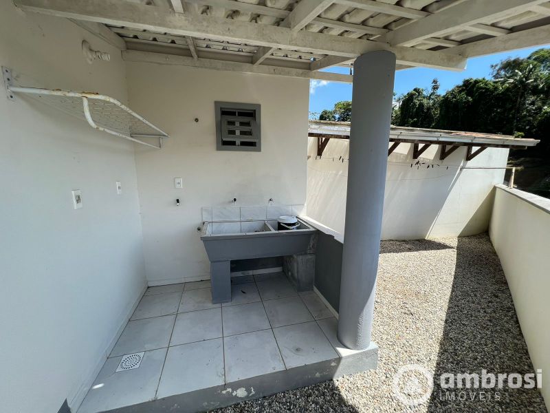 Casa de 2 quartos, no bairro Primeiro de Maio, em Brusque | Eu Corretor