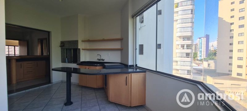APTO 3 SUITES (sendo 1 master) + 01 Qto - Centro 