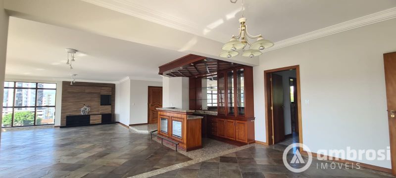 APTO 3 SUITES (sendo 1 master) + 01 Qto - Centro 