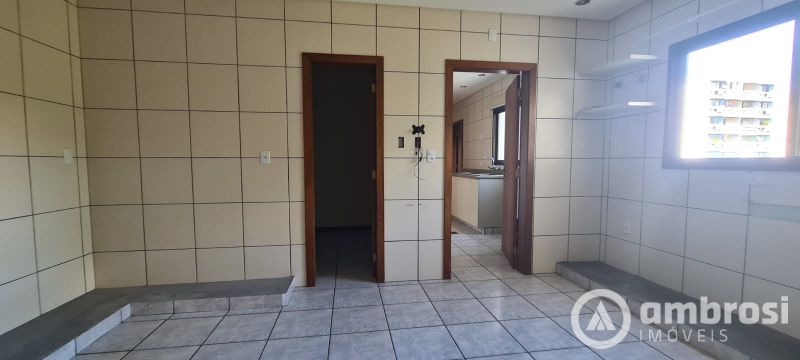 APTO 3 SUITES (sendo 1 master) + 01 Qto - Centro 