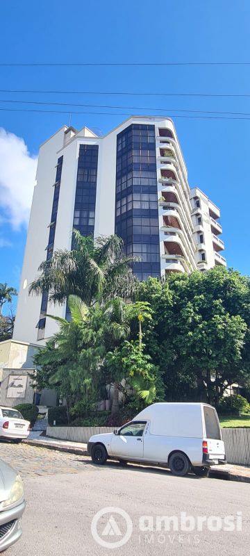 APTO 3 SUITES (sendo 1 master) + 01 Qto - Centro 