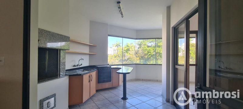APTO 3 SUITES (sendo 1 master) + 01 Qto - Centro 
