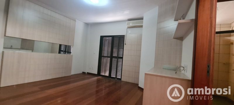 APTO 3 SUITES (sendo 1 master) + 01 Qto - Centro 