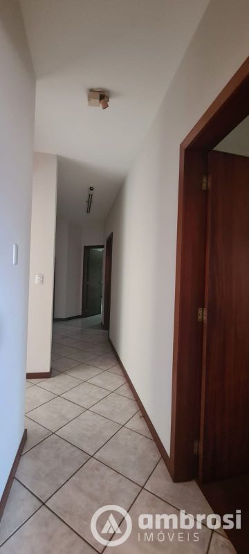 APTO 3 SUITES (sendo 1 master) + 01 Qto - Centro 