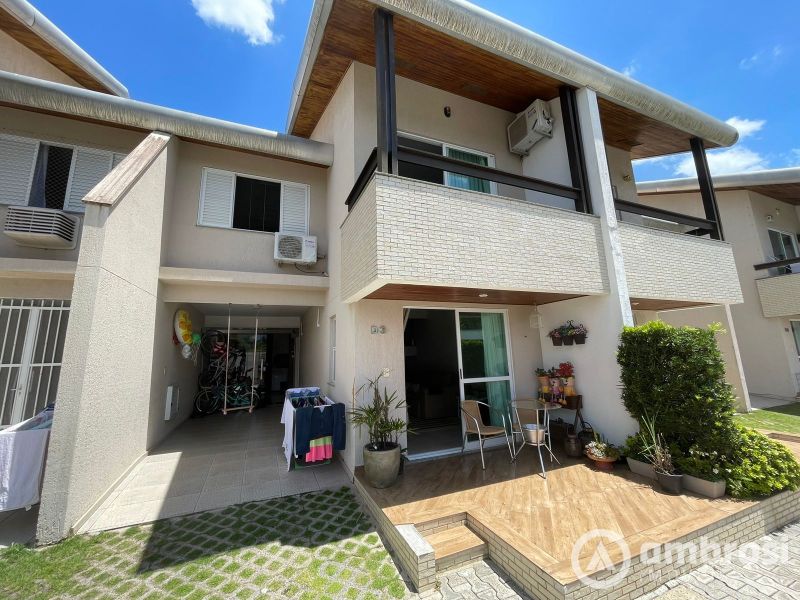 Casa de 4 quartos, 180m² no bairro Centro I, em Brusque | Eu Corretor