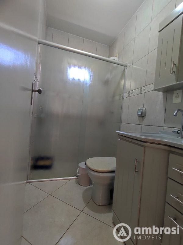 DUAS CASAS NO MESMO TERRENO - BAIRRO AGUAS CLARAS - SEMI MOBILIADA  (FUNDOS) 