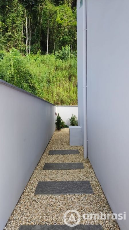Casa de 2 quartos, | Eu Corretor