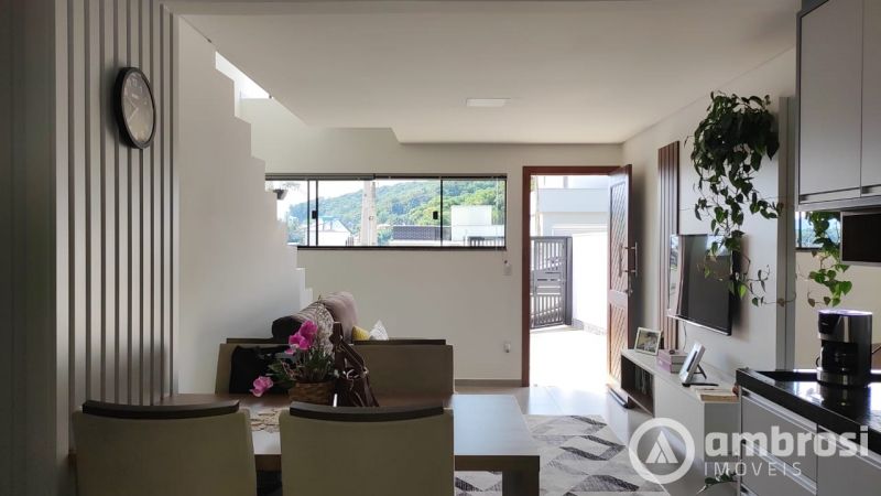Casa de 2 quartos, | Eu Corretor