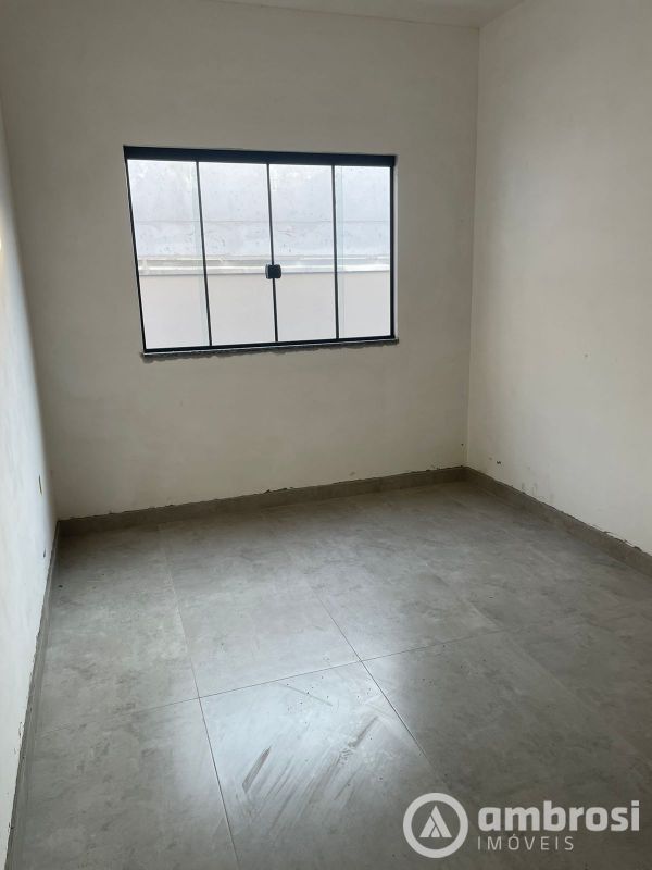 Casa com 3 Dormitórios - Construção Nova