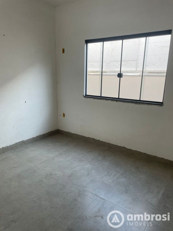 Casa com 3 Dormitórios - Construção Nova