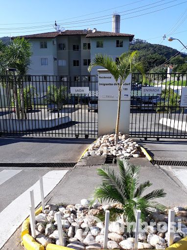 APTO 2 QTOS- SEMI MOBILIADO-TRAVESSA DOM JOAQUIM  - COM CONDOMINIO INCLUSO 