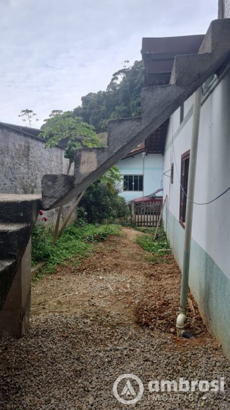 CASA 3 QTOS - TOMÁS COELHO-CEDRINHO 