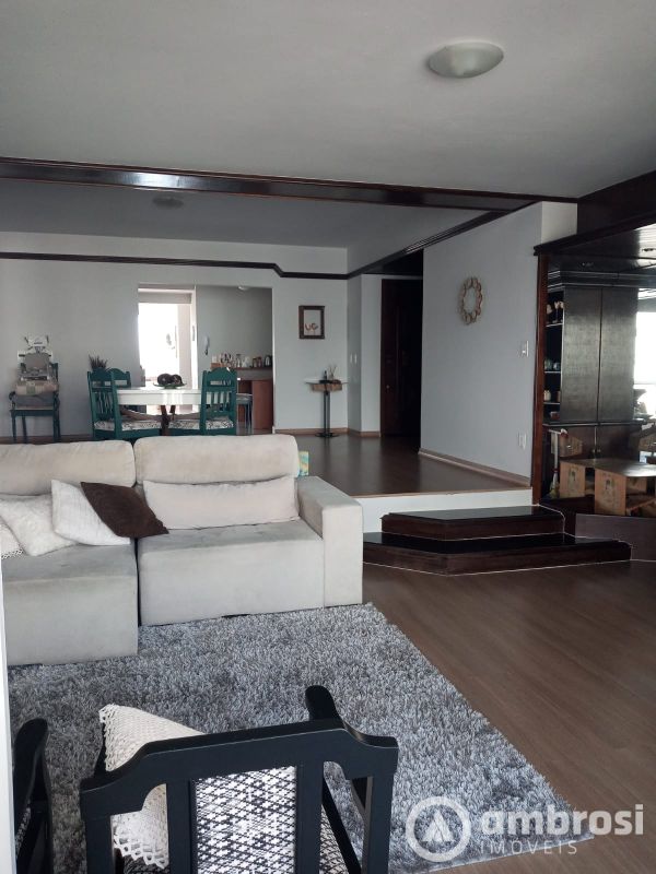 Apartamento de 4 quartos, 200m² no bairro Centro I, em Brusque | Eu Corretor