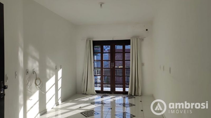 CASA 01 Suíte + 03 QTOS - ÁGUAS CLARAS 