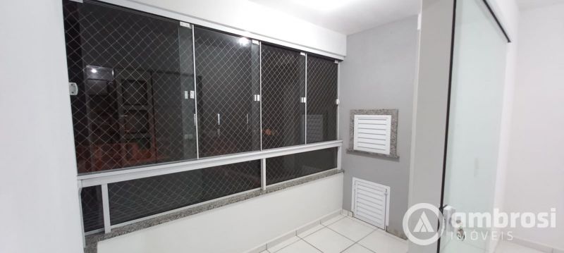 Apartamento de 2 quartos, | Eu Corretor