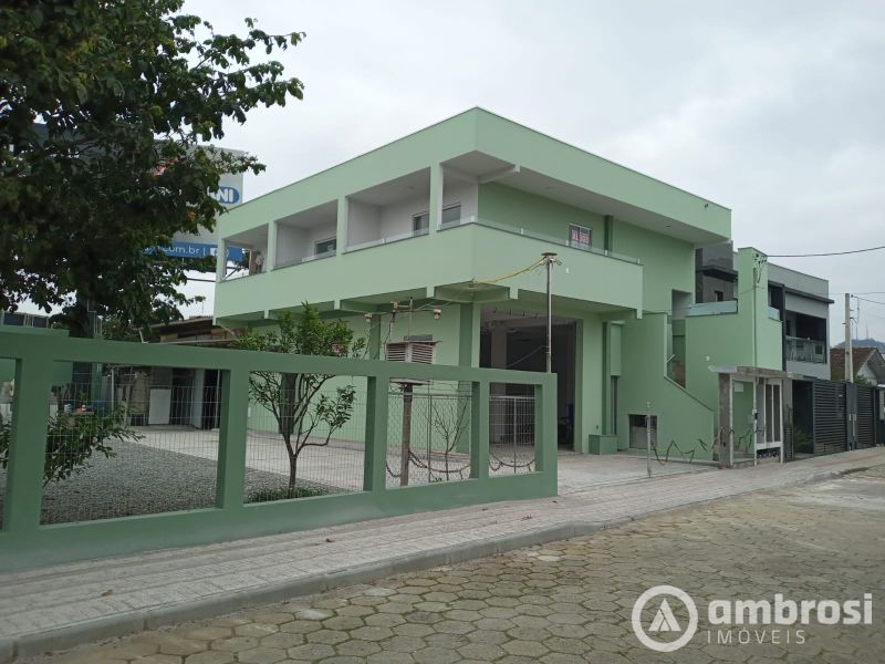Sala Comercial de 120m² no bairro São Luiz, em Brusque | Eu Corretor
