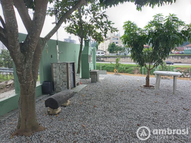 Sala Comercial de 120m² no bairro São Luiz, em Brusque | Eu Corretor