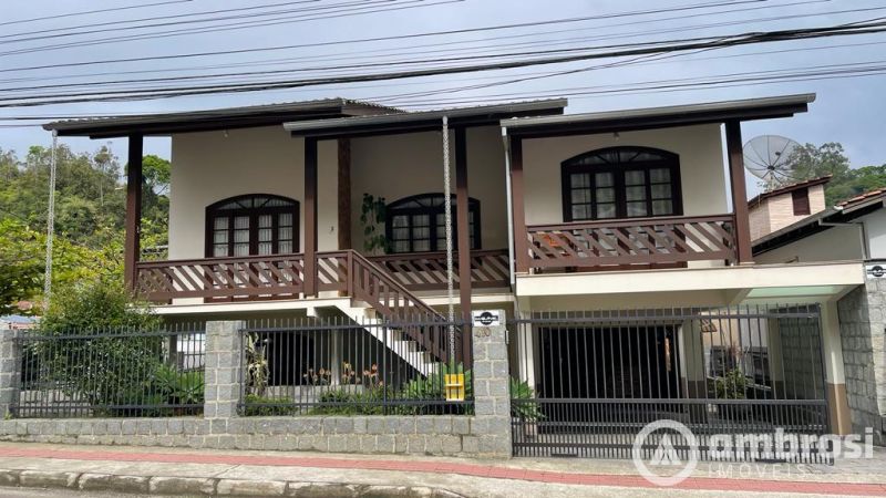 Casa de 4 quartos, 209m² no bairro Souza Cruz, em Brusque | Eu Corretor