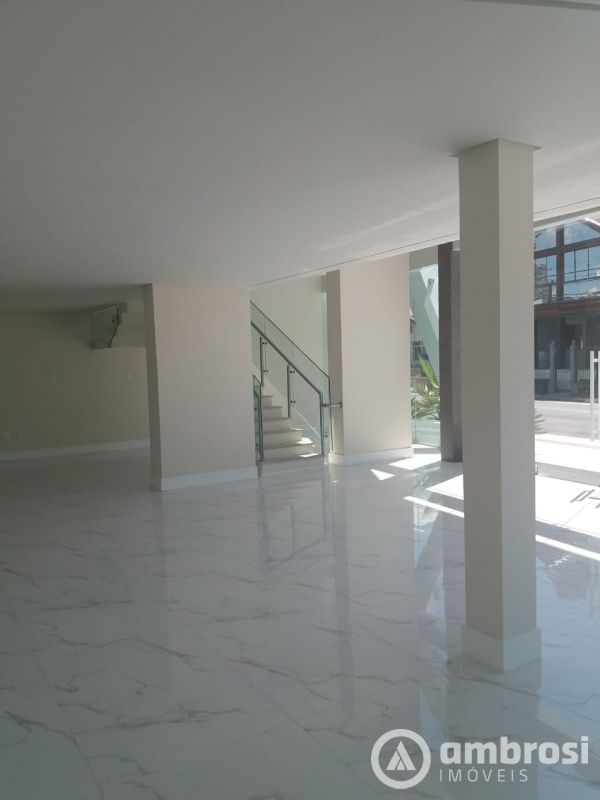 SALA COMERCIAL COM ÁREA DE 150M2 - ITAJAI 