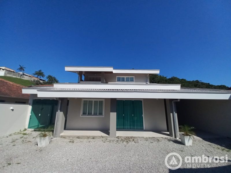 Casa de 3 quartos, 270m² no bairro Guarani, em Guabiruba | Eu Corretor