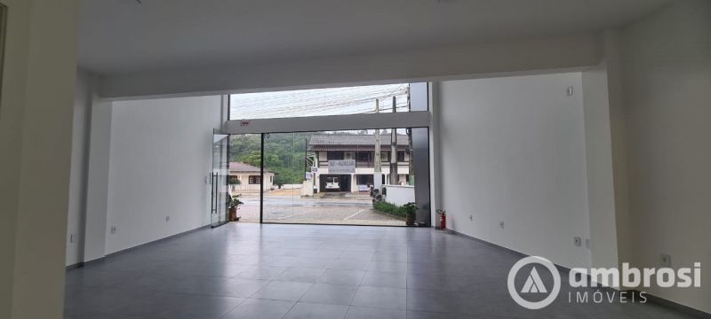 Sala Comercial de 140m² no bairro Dom Joaquim, em Brusque | Eu Corretor